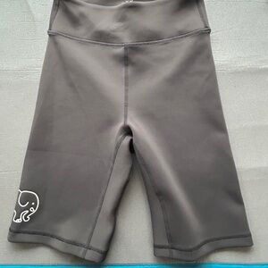 Ivory Ella Bike shorts Gray Sz Small